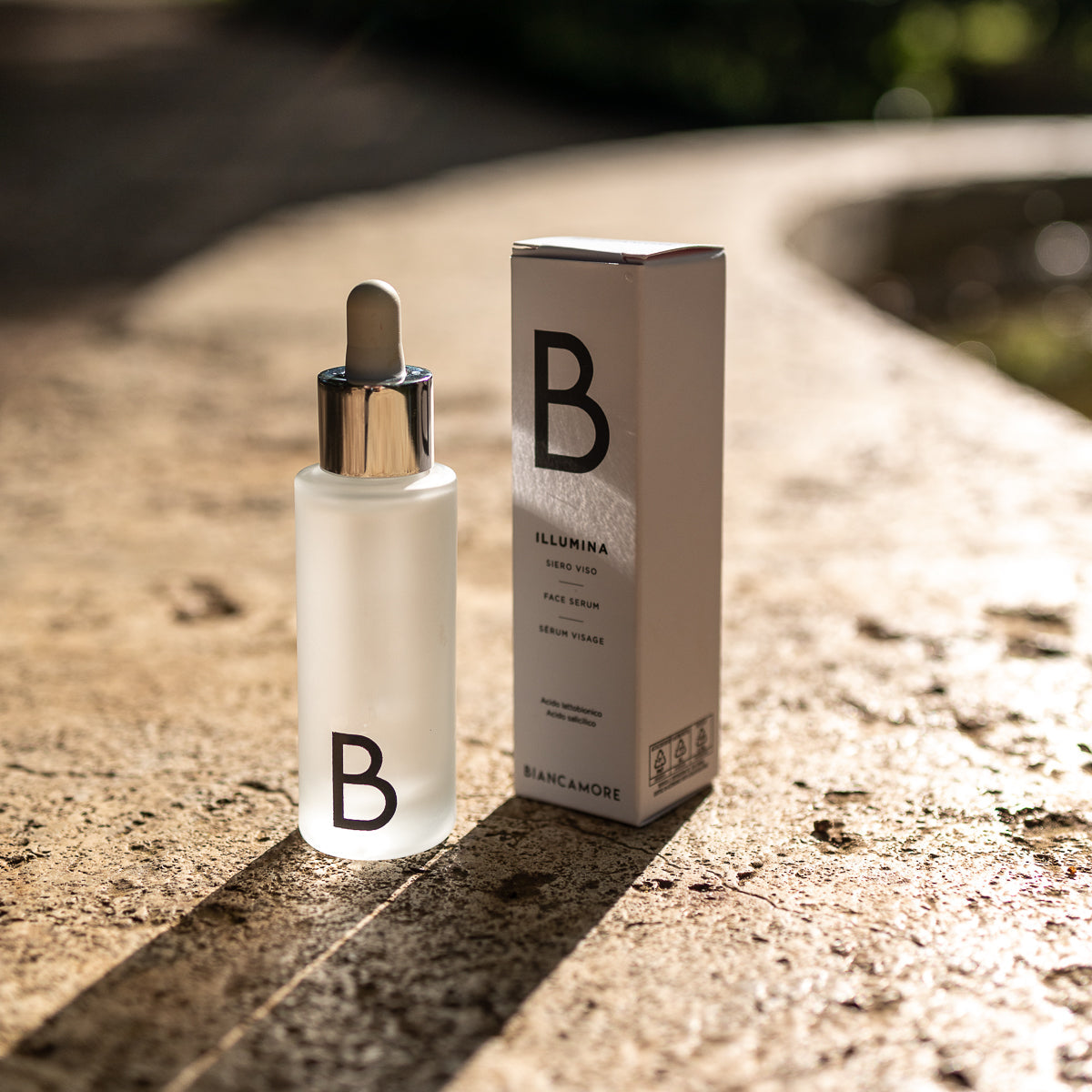 Illumina siero viso levigante con siero da latte di bufala